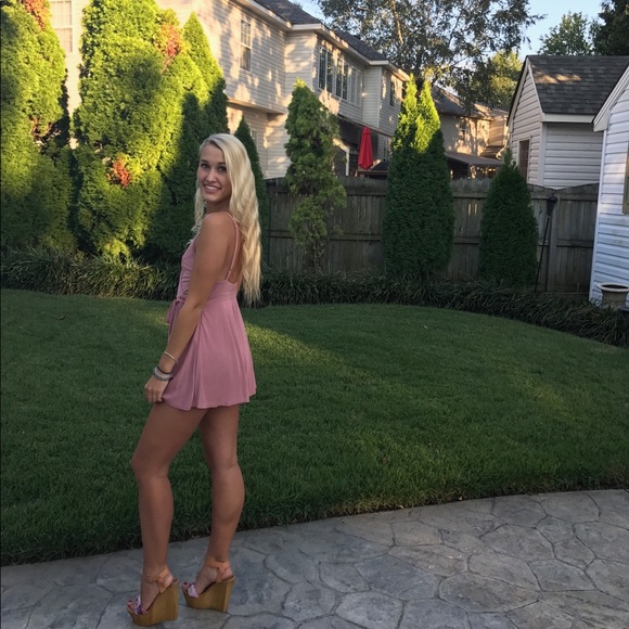 Meet your Posher, Jessica - Picture 1 of 1